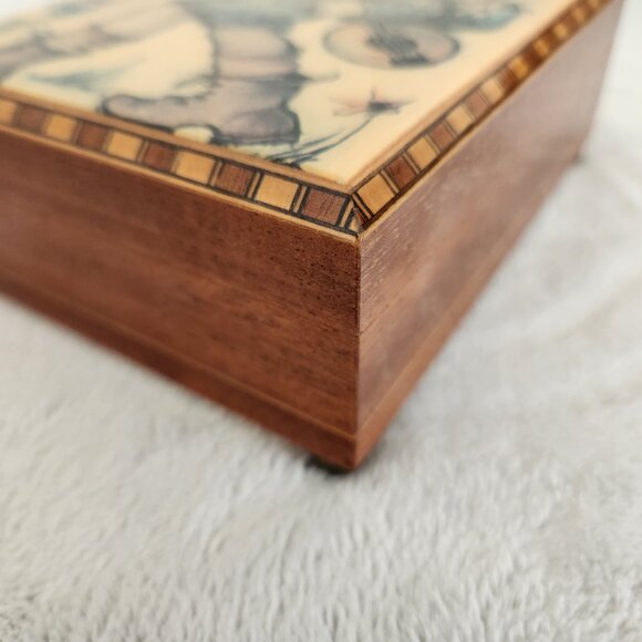 Hummel The Happy Wanderer Music Jewelry Box Made in W. Germany - Picture 7 of 14
